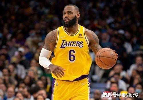 上半场结束后，我们在更衣室里说，如果他们打进1球，比赛就不好说。